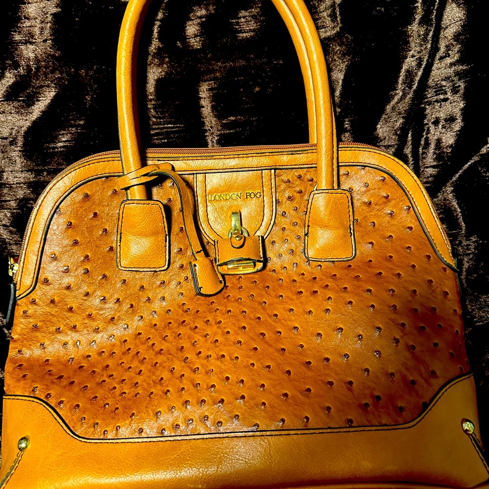 London Fog Ostrich Vegan Faux Leather Shoulder Bag w/Lock & Key Accessory EUC